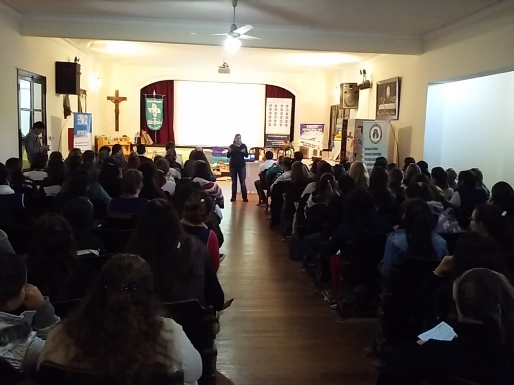 SE REALIZO EL PRIMER TALLER ALIJA EN SAN JUSTO.