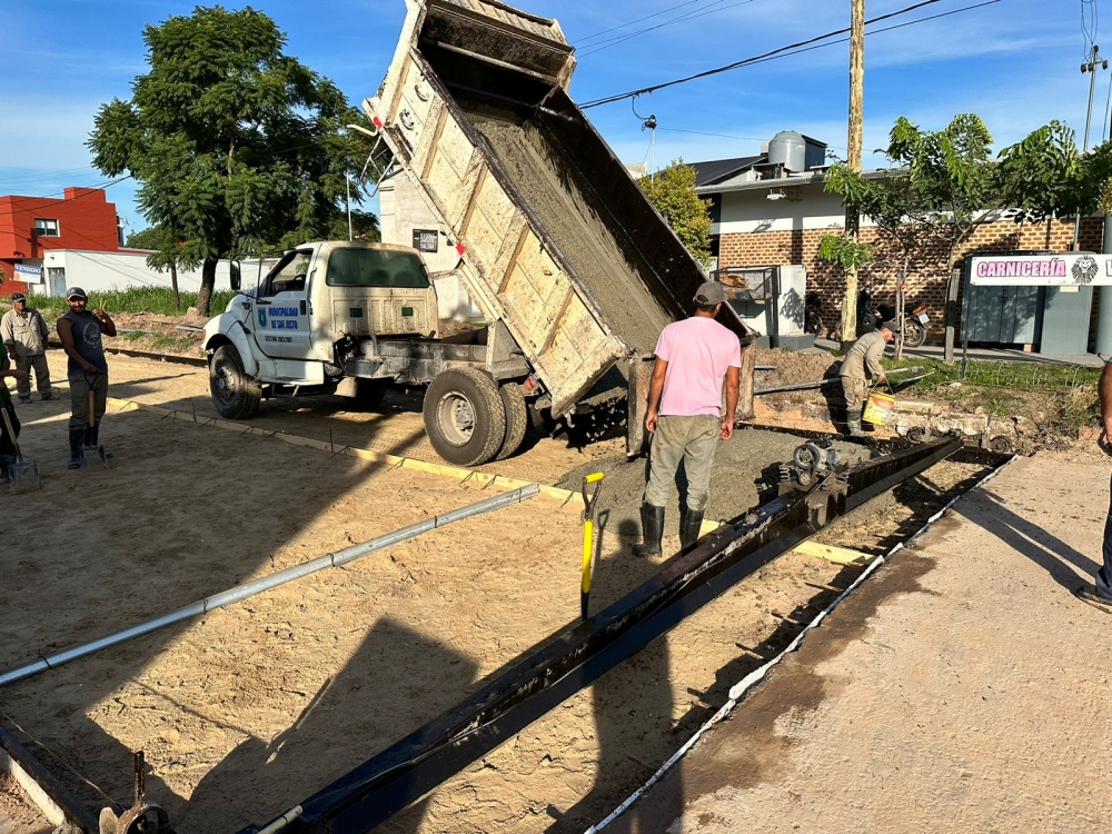 OTRA OBRA DE PAVIMENTACIÓN: MEJOR CALIDAD DE VIDA PARA MÁS VECINOS DE LA CIUDAD.