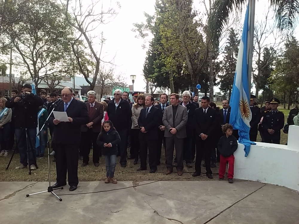 ACTO POR EL DIA DE LA BANDERA.