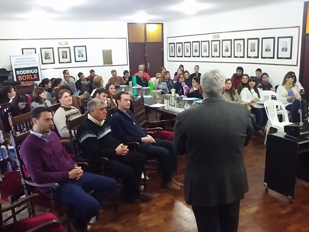 CAPACITACION PARA EMPLEADOS MUNICIPALES.