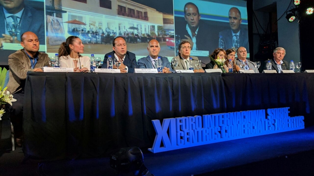 SAN JUSTO EXPUSO SU EXPERIENCIA EN EL XI SEMINARIO DE CENTROS COMERCIALES A CIELO ABIERTO.