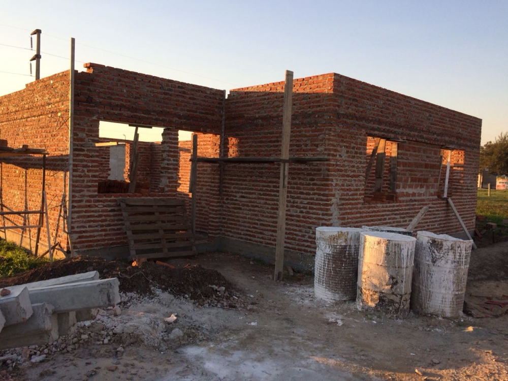 AVANZA LA CONSTRUCCIÓN DE VIVIENDA EN LOTE PROPIO.